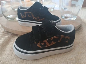 Vans Old Skool V Leapord Fur- Black True White Kids Toddler Skate Shoes Sneakers - Picture 1 of 6