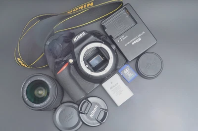 Nikon D5600 24.2 MP Digital SLR Black 18-55mm VR #F05 - Image 1 of 4