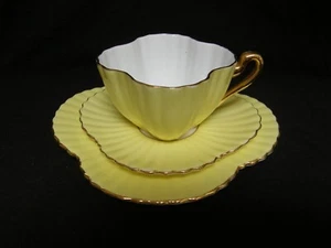 Shelley 'Alexandra' shape tea cup trio in lemon yellow - 2 sets available - Picture 1 of 9