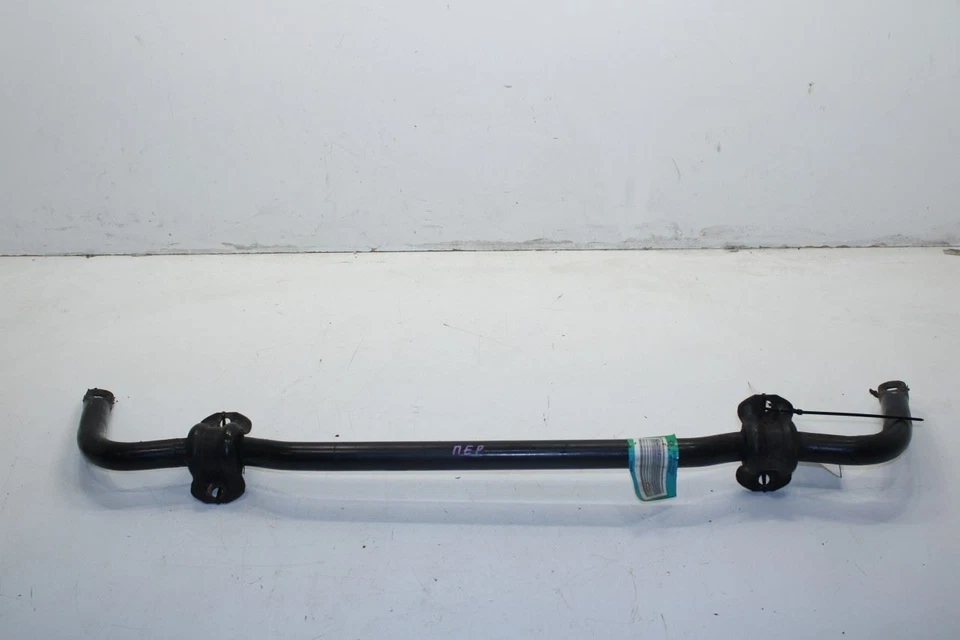 RAM 1500 2013-2024 Classic doble cabina 5,7 L 4x4 estabilizador delantero barra estabilizadora estabilizadora Foto 1 de 4