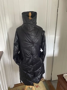 Kenneth Cole Women’s High Neck Coat Size Medium - Picture 1 of 12