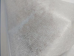 Interfaz fusible planchada 61" ancho peso ligero, por yarda, para costura de mascarilla facial - Imagen 1 de 4