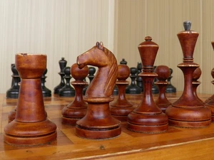 Chess BFII. Vintage Soviet wooden chess set 60s, with - "Botvinnik" weights. - Picture 1 of 11