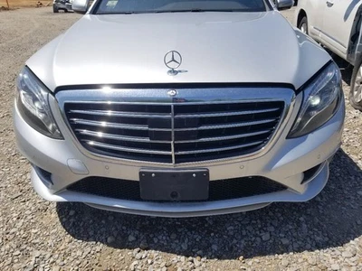 15 2015 MERCEDES S550 FRONT BUMPER COVER SILVER  - Image 1 of 4