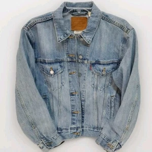 Levi Strauss Womens  Medium Wash Star Studded Button Up Denim Trucker Jacket  - Picture 1 of 13
