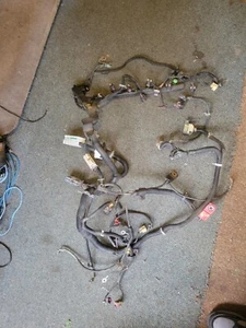2005 TRAILBLAZER, 4.2L Engine / TRANSMISION Wire Harness WITH BATTERY CABLES - Picture 1 of 4