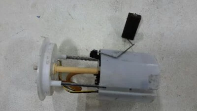 Б/у топливный насос подходит: 2011 Volkswagen Golf насос в сборе в баке 1,8 л бензина Gr - Изображение 1 из 4