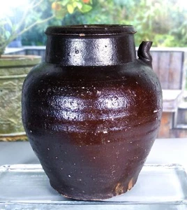 Antigua jarra de almacenamiento/jarra de vino del sudeste asiático (anamesa) con caño - Imagen 1 de 7