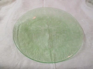 Vintage Indiana Depression Glass green Dinner Plate Horseshoe 9 1/2" - Picture 1 of 4
