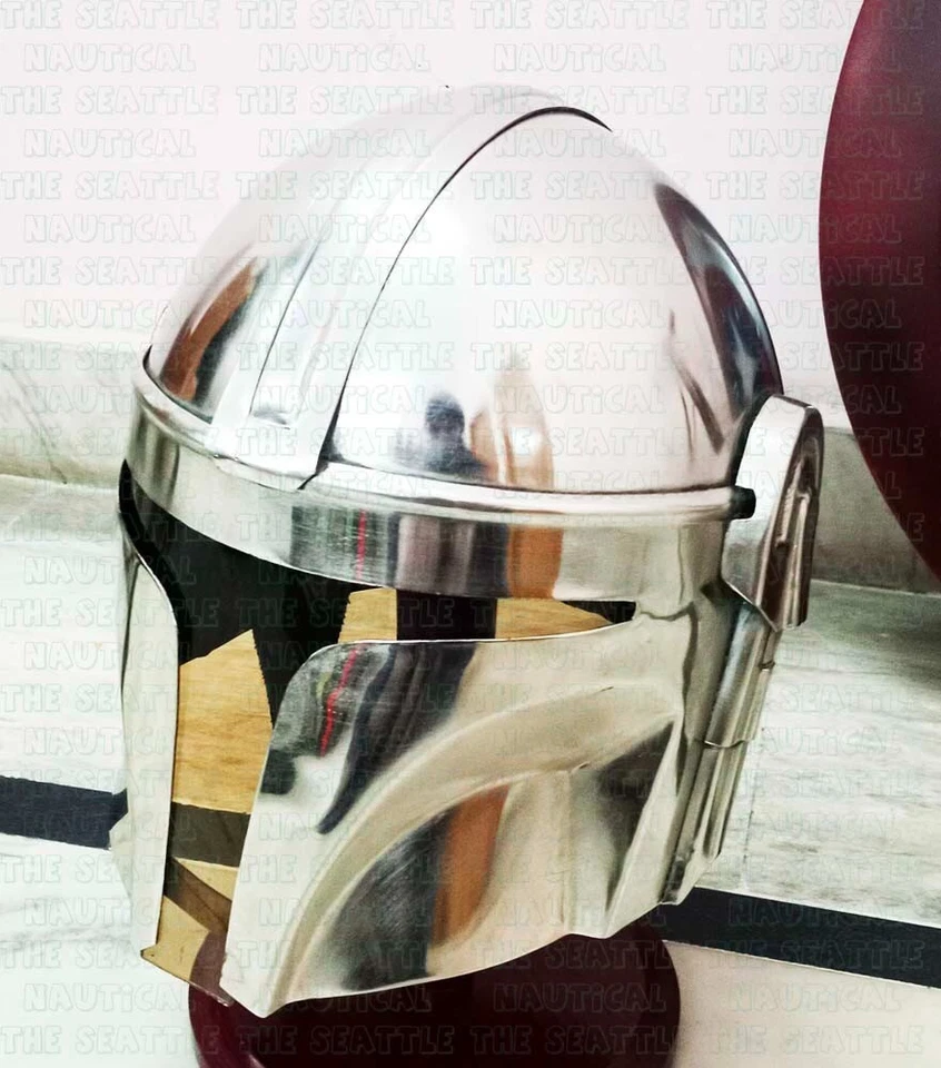 Casco Mandaloriano Prop Medieval Star Wars con Forro y Correa para la Barbilla Soporte de Madera Foto 1 de 4