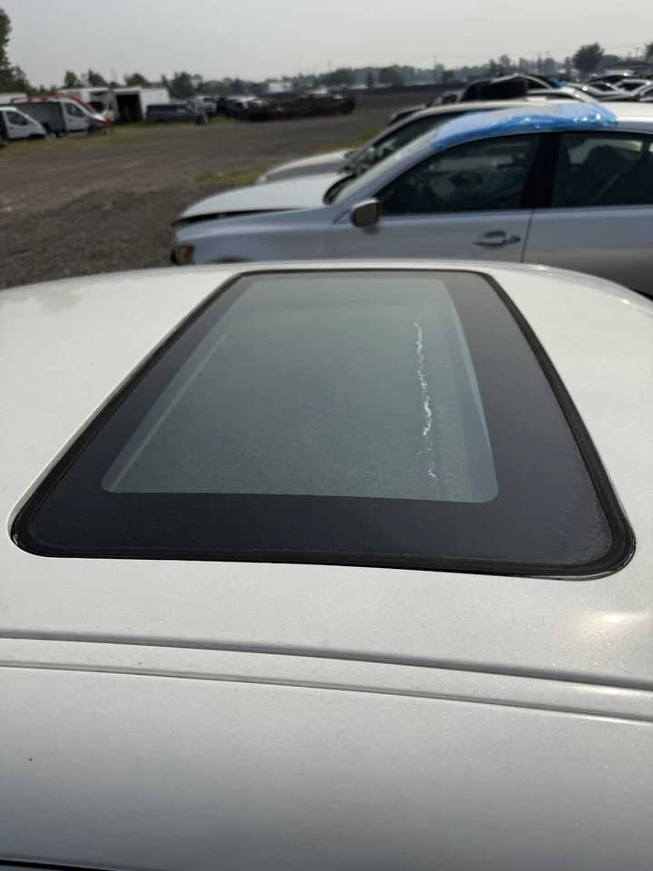 02-05 INFINITI Q45 UPPER SUN ROOF SUNROOF MOON ROOF GLASS WINDOW - Image 1 of 1