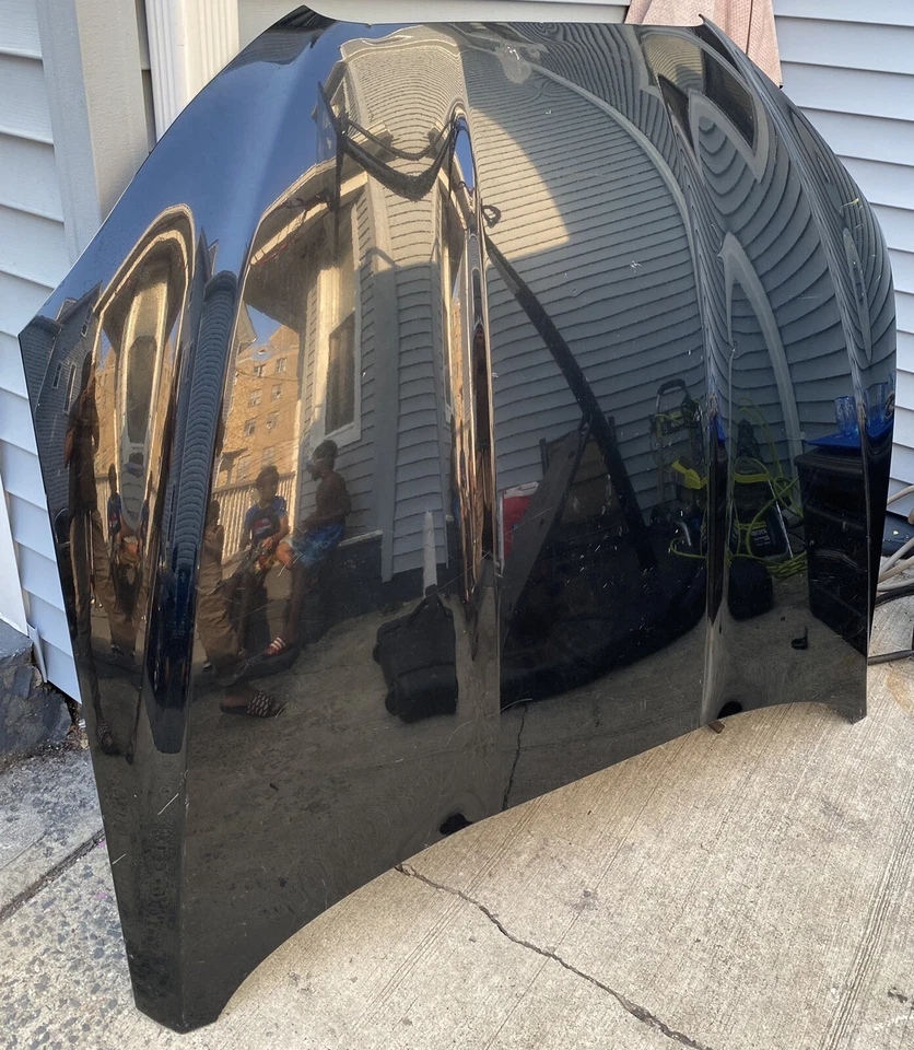 2012 - 2015 Jaguar XF HOOD BLACK OEM JAGUAR HOOD - Imagem 1 de 2