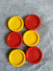 MB Games CONNECT 4 VINTAGE Retro GAME 1976 Spares 6 Counters 3x YELLOW + 3x RED. - Picture 1 of 3