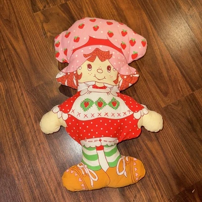 Boneca de pelúcia vintage década de 1980 morango corte e costura travesseiro recheado 18"" - Imagem 1 de 4