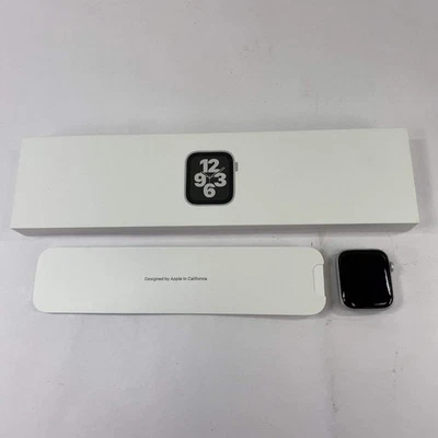 GPS Only Apple Watch SE 1st Gen 44MM Silver Aluminum A2352 - Image 1 of 4