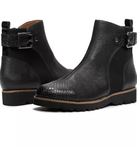 Donald J. Pliner Sz 10 Tinsley Wedge Black Ankle Boots Snake Print Cap Toe - Picture 1 of 17