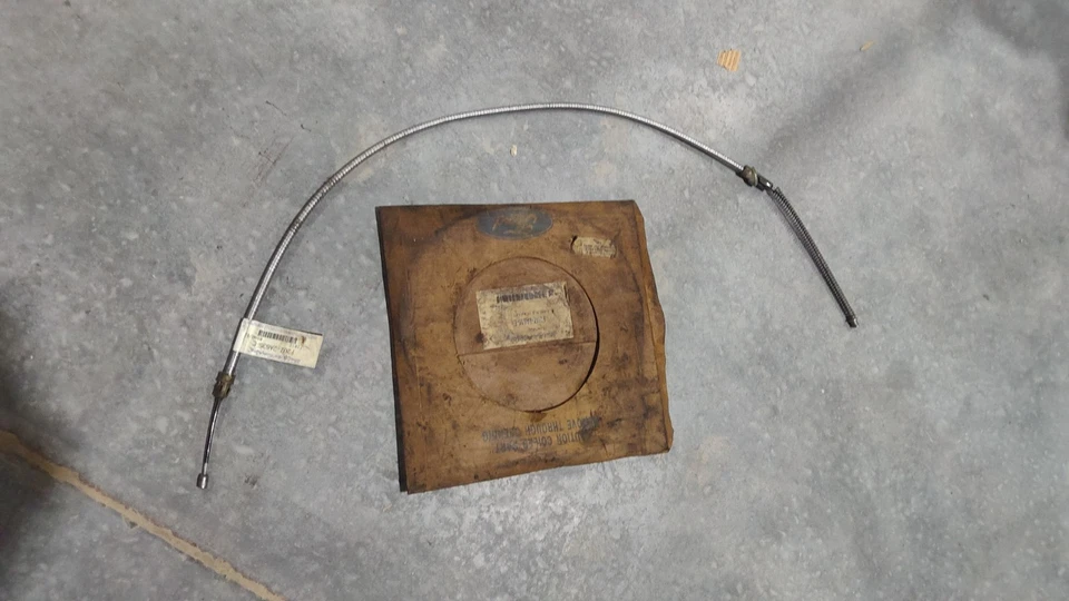 NOVO OEM Ford Cabo de Freio de Estacionamento Traseiro Esquerdo F2UZ-2A635-E E-250 E-350 1992-1994 - Imagem 1 de 1