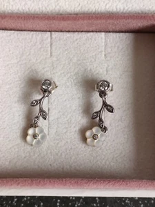 Pandora 925 Sterling Silver Luminous Florals Dangle Earrings, Mother Of Pearl - Picture 1 of 6