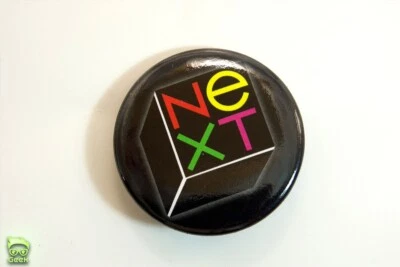 NEW | 1x BADGE (Round Button) | NeXT Computer Cube Logo | PREMIUM Quality  - Bild 1 von 4