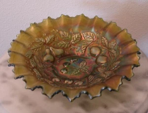Northwood Carnival Glass Emerald Green Three Fruits Ruffled Smoke Iridized Bowl - Picture 1 of 4