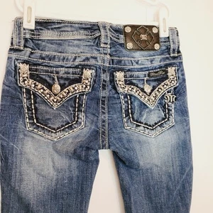 Miss Me girls rhinestone embellished flap pocket cuffed capri blue jeans Size 12 - Picture 1 of 10