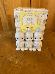 Precious Moments, 526959, We Have Come From Afar, Issued 1991 (8423) - Picture 1 of 6