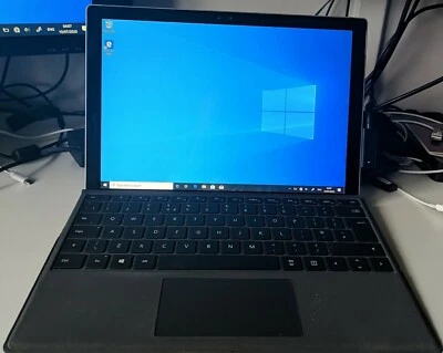Surface pro 4 i5, 8gb, 256gb  Keyboard . **Read description** - Image 1 of 4