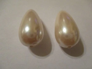 21 Pcs Vintage 16 x14 mm Acrylic Drop Pearl Beads Made in Japan 1960s  MVJ - Picture 1 of 7
