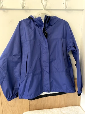 Women's LL Bean Dark Periwinkle Rain Jacket size M EUC! - Image 1 of 4