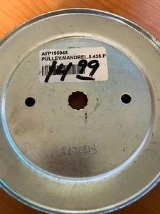 Spindle Pulley for AYP 195945 197473 Husqvarna 532195945 42" & 46" deck - Picture 1 of 1