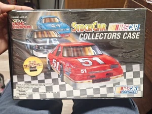 Estuche de Coleccionistas Racing Champions Nascar con Coches y Tarjetas. Año 1990 NUEVO - Imagen 1 de 17