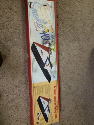 Top Flite RC Kit - Holy Smoke 40 RC Delta Wing  - 36" WS - New L25 - Image 1 of 4