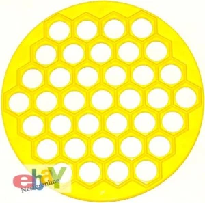 Yellow Plastic Ravioli Pelmeni Pelmennica mold Dumpling Maker - Picture 1 of 3