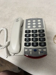 Clarity P300 Wzmocniony telefon ze zdjęciem Idealne połączenie Duża tarcza Wizualny pierścień - Zdjęcie 1 z 4