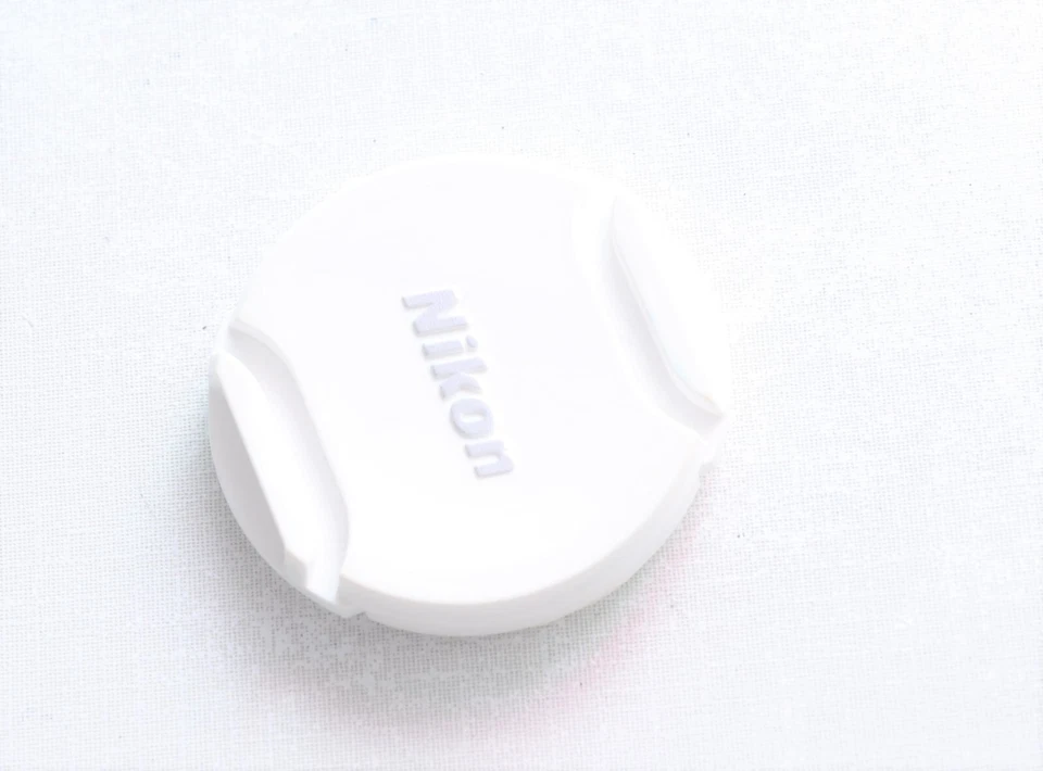 Nikon 1 LC-N 40.5 ( White) 40.5mm Front Lens Cap - Image 1 of 1