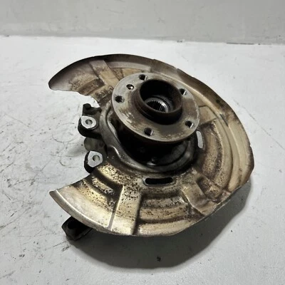 OEM REAR RIGHT SIDE SPINDLE KNUCKLE BEARING HUB 2011-2016 BMW 528i F10 RWD - Image 1 of 4