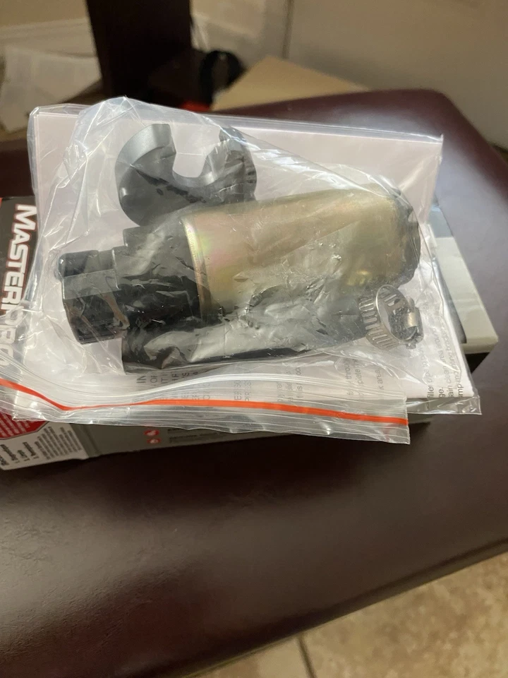 Conjunto de módulo de bomba de combustible Carter P76318M para 04-06 Kia Amanti 3,5 L-V6 Foto 1 de 1