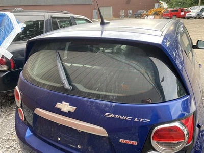 Used Rear Back Glass fits: 2013 Chevrolet Sonic Htbk Rear Grade A — 第 1/4 张图片