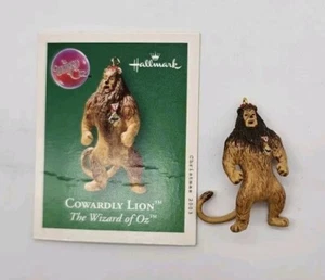 Hallmark Keepsake The Wizard Of Oz Cowardly Lion MINIATURE Ornament 2003 - Picture 1 of 3