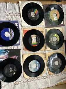 Elvis/The Who/Merle Haggard/Chuck Berry/GrassRoots/Toto/Jones/Commodores 45RPM - Picture 1 of 19
