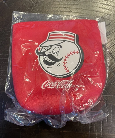 2021 Cincinnati Reds Coozie Can Cooler! SGA! New In Package! Cover