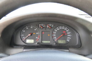 VW PASSAT 3B Prędkościomierz Prędkościomierz Zestaw wskaźników 248 000km 3B1919880A Automatyczny