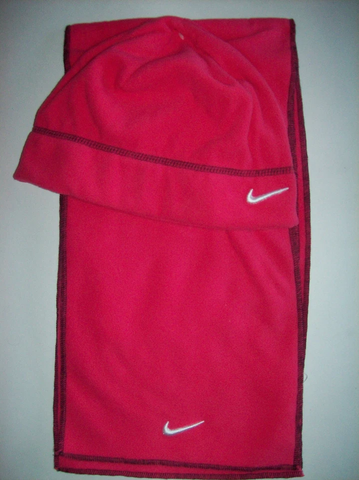 Nike Sombrero Bufanda Conjunto Niñas Invierno Vellón Cálido Rosa Talla 7-16 Nuevo sin Etiquetas Foto 1 de 1