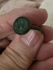 Rare intact stunning Roman bronze/ GREEN stone Intaglio Portrait Wearable 17th C - Picture 1 of 8