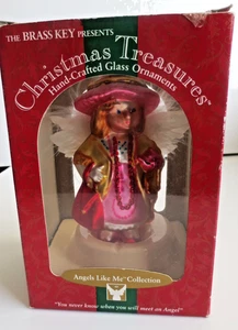 THE BRASS KEY CHRISTMAS TREASURES HAND CRAFTED GLASS ORNAMENT ANGELS LIKE ME NEW - Picture 1 of 6
