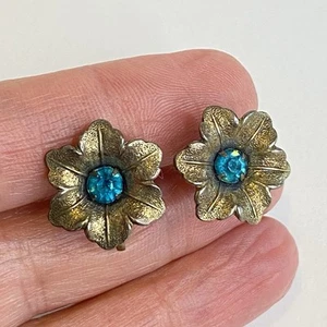 Vintage Sterling Silver Earrings Blue Rhinestone Flower Screw Back 1940s - Picture 1 of 12