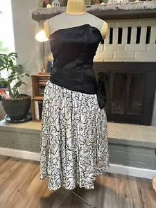 Vtg 80s Black & White Satin Full Circle Strapless Drop Waist Prom Dress XS/S - Picture 1 of 18