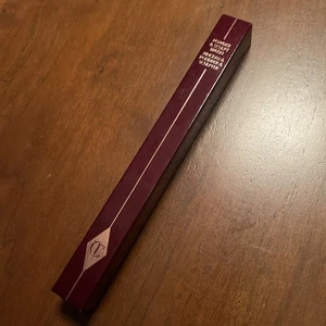 Cepillo en polvo y escultura Charlotte Tilbury nuevo en caja - Imagen 1 de 6