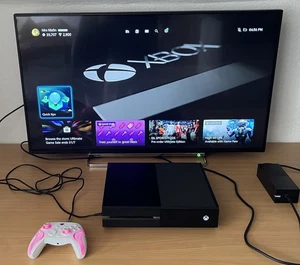 Xbox One Console Bundle + Controller - Digital Only - Please Read - Free P&P! - Picture 1 of 16