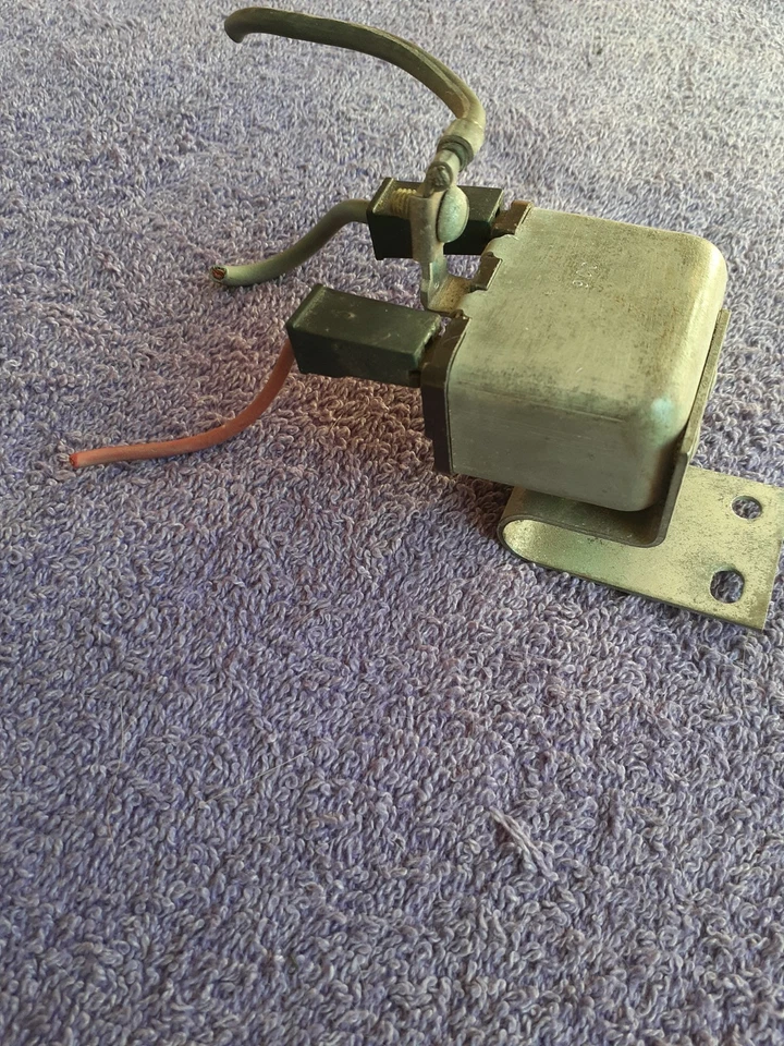 Relé de ventana eléctrica Ford Mustang 1969-1973 Mercury Cougar C8AB 14677 A Foto 1 de 4